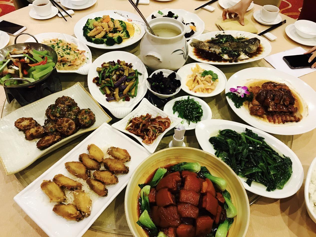 大鱼大肉-黄小芳