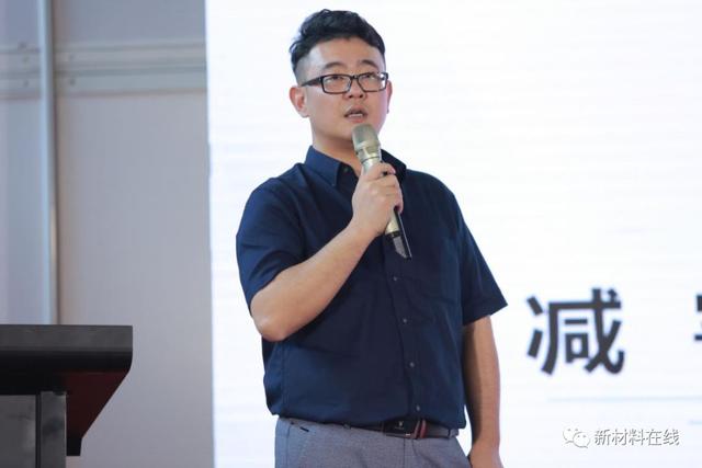 小雷
