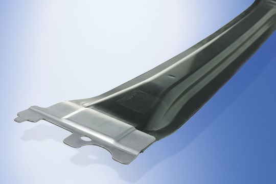 可批量生产的混合汽车部件——多材料屋顶弓