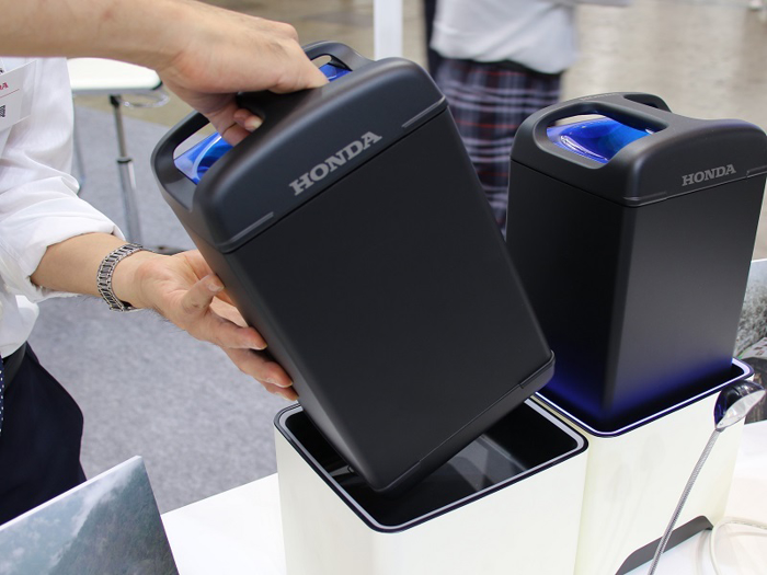 黑科技，前瞻技术，松下本田,松下锂离子电池,本田可更换电池组，松下本田锂离子电池，汽车新技术