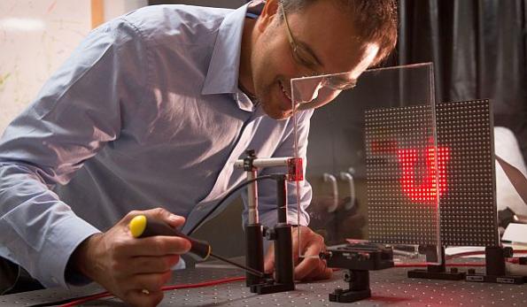 犹他大学摄像头,无透镜摄像头，犹他大学无透镜摄像头，汽车图像传感器，汽车新技术