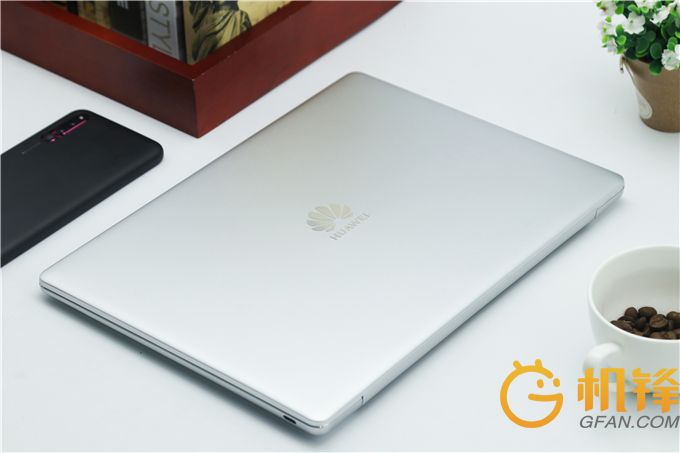 华为MateBook 13笔记本评测：HUAWEI Share等黑科技带来新体验