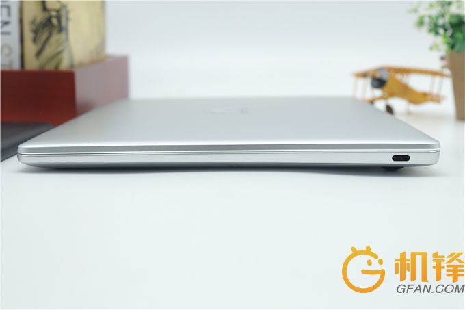 华为MateBook 13笔记本评测：HUAWEI Share等黑科技带来新体验