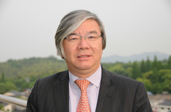 这一年我们去你们母校看了看