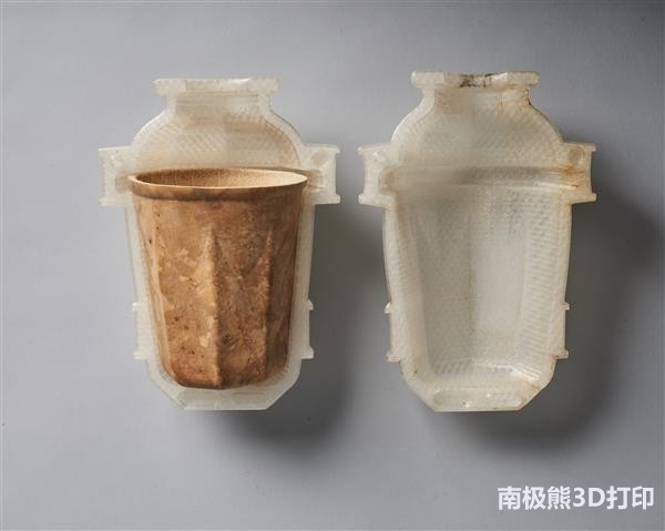 用3D打印的模具控制葫芦的生长形状 制作纤维杯子