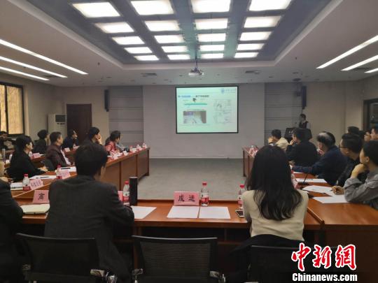 西安交大科技成果新闻发布会。 阿琳娜 摄