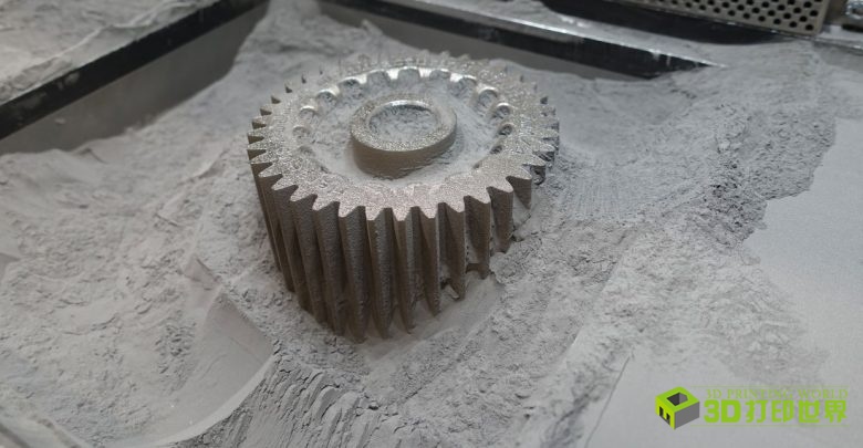 Heraeus_world_largest_amorphous_metal_component_3D_printed_2_image_w1300-780x405.jpg