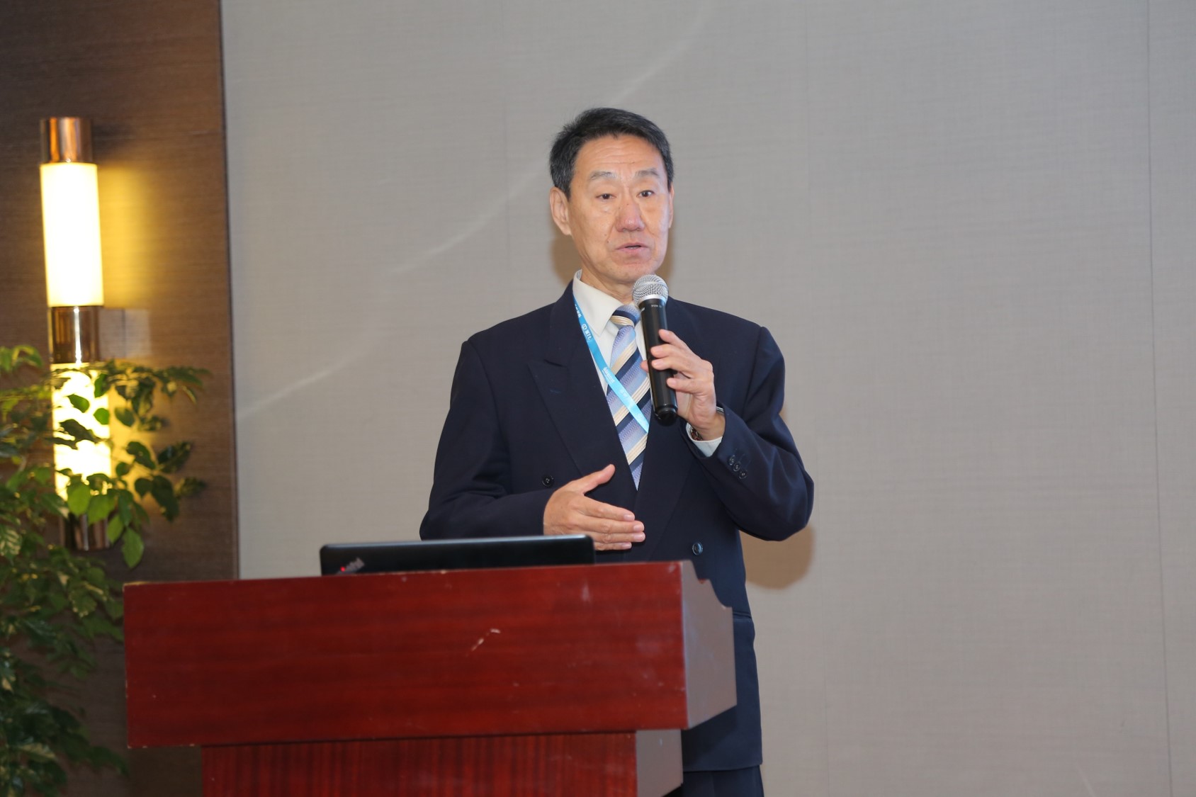 中国新能源汽车电机电控产业联盟专家委员会 刘路明 主任