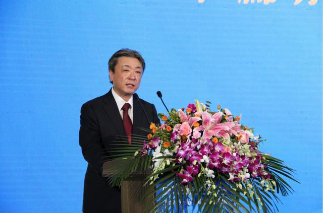 公司副董事长张兵,中国稀有稀土股份有限公司党委书记,董事长冷正旭