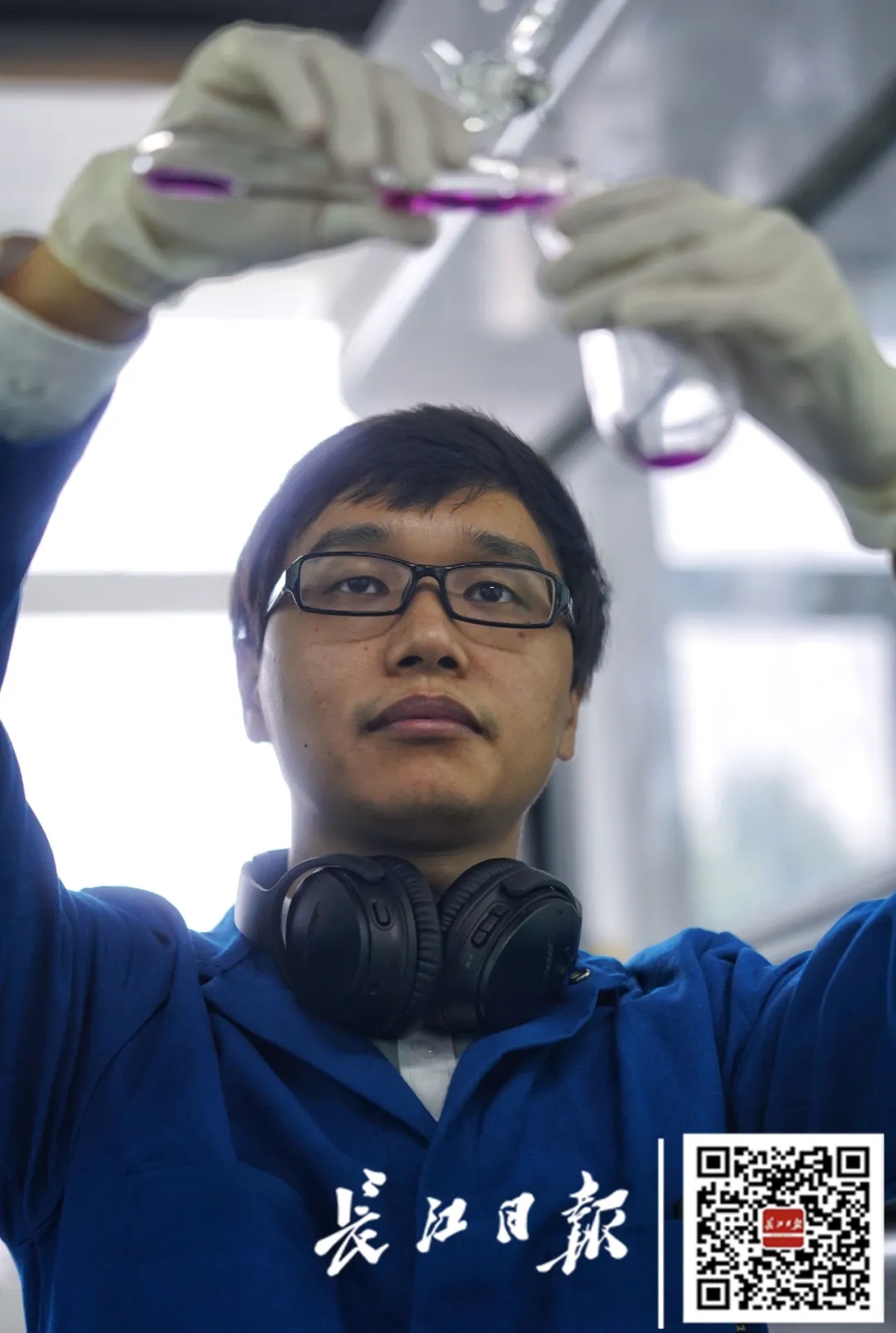 华科这位年轻导师亮了!和学生同龄,履历让人直呼彪悍