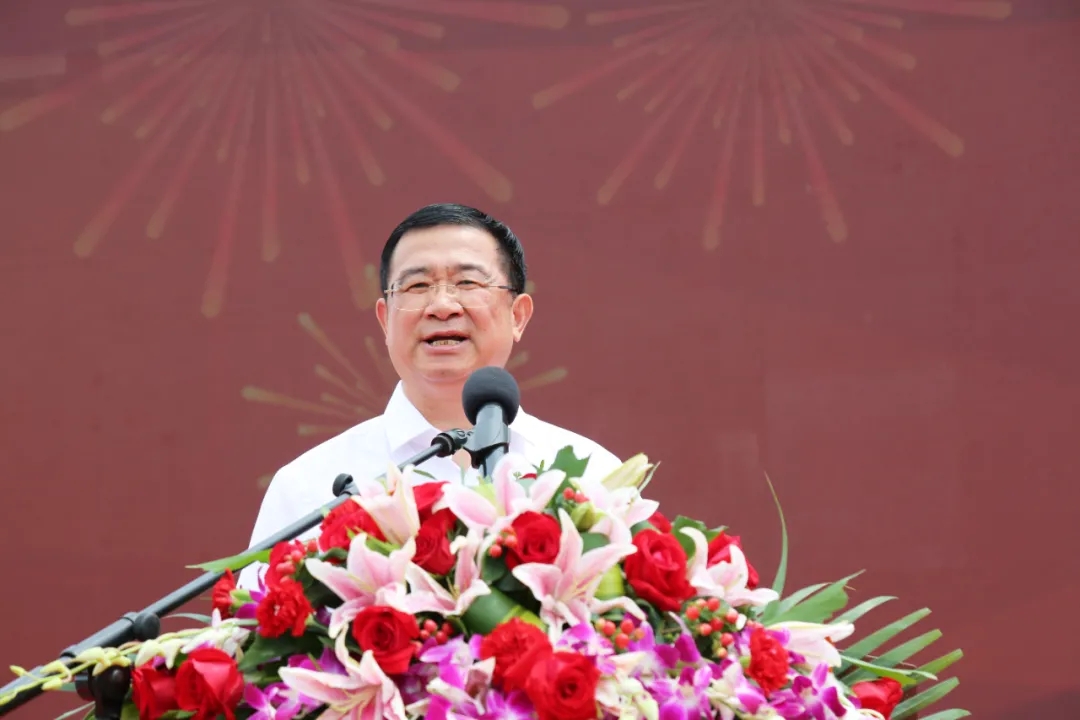 有限公司开工典礼启东市委书记李玲,市委副书记,市长杨中坚等政府领导