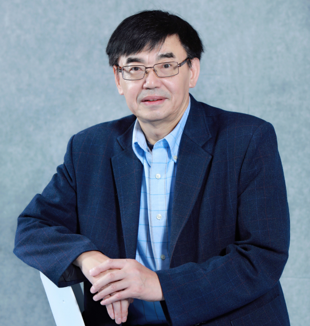 回想起自己多年的科研和教学经历,徐政和深深地感受